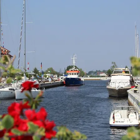 Haus Julian 2 Ueckermünde